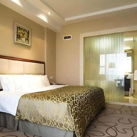 Nanchang Galactic Peace International Hotel Buitenkant foto