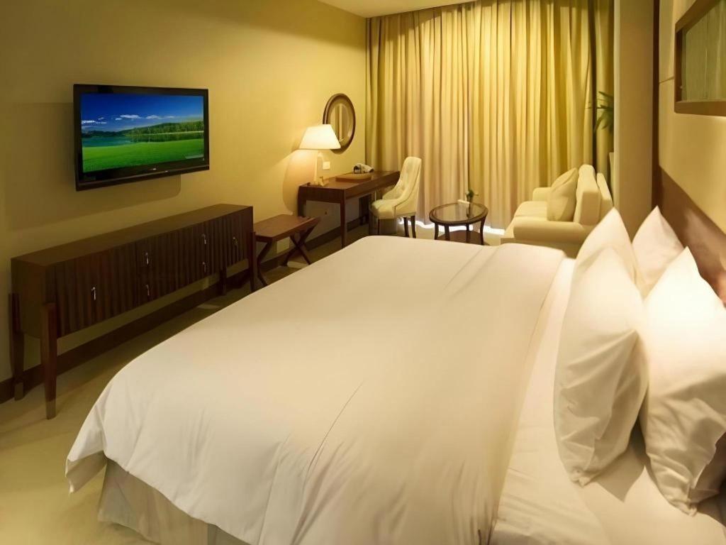 Nanchang Galactic Peace International Hotel Buitenkant foto