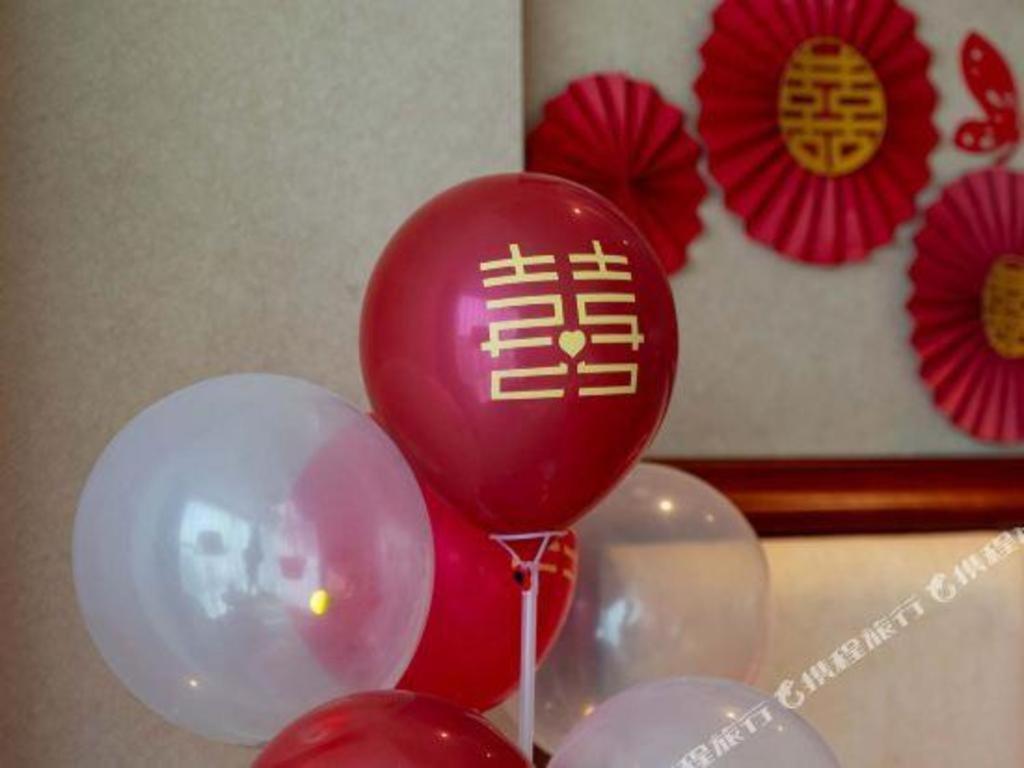 Nanchang Galactic Peace International Hotel Buitenkant foto