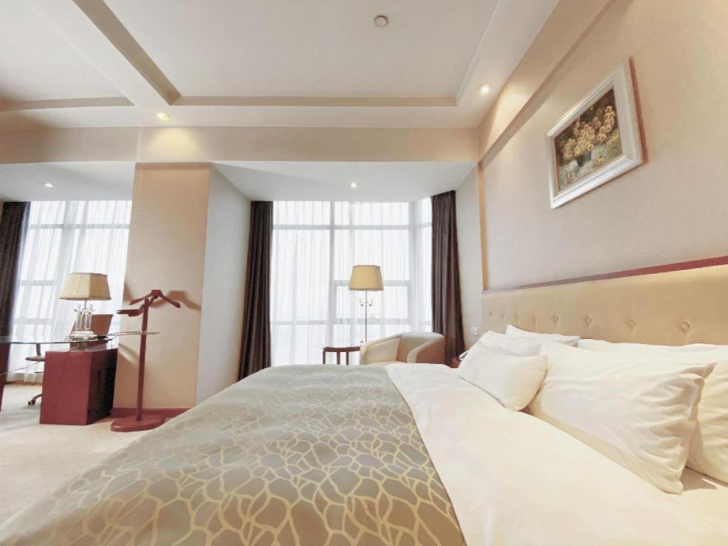 Nanchang Galactic Peace International Hotel Buitenkant foto